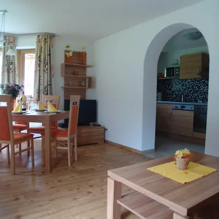 Alpensonne ノイシュティフト・イム・シュトゥーバイタール