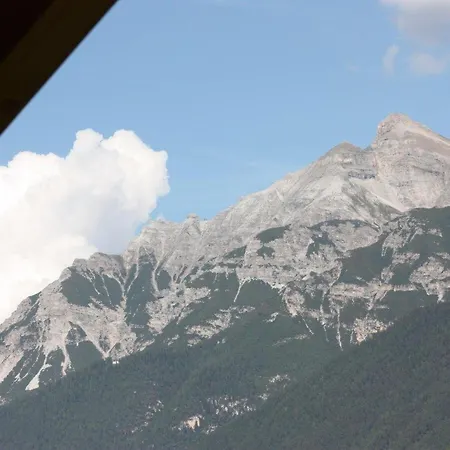 Alpensonne ノイシュティフト・イム・シュトゥーバイタール