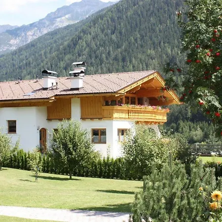 Alpensonne ノイシュティフト・イム・シュトゥーバイタール