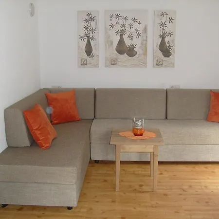 Alpensonne ノイシュティフト・イム・シュトゥーバイタール